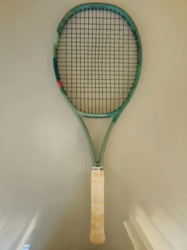 Raquete Yonex Percept 97 16x19 310g em boas condições