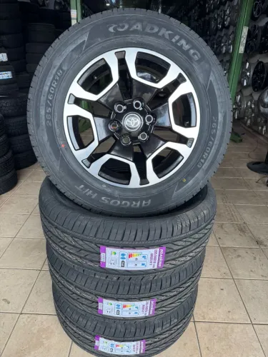 Rodas Hilux Aro 18 Nova com pneus importados 