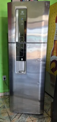Geladeira Electrolux frente Inox duplex e frost free. ENTREGO