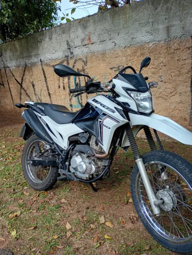 BROS MUITO BOA FAZ 40 KM COM 1 LITRO