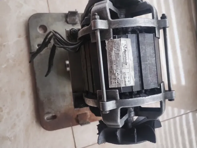 Motor de portão 1CV 220 volts