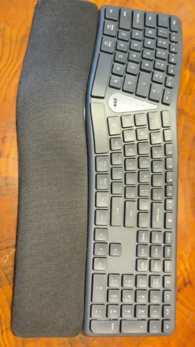 Teclado ergonômico em português abnt multiplos dispositivos