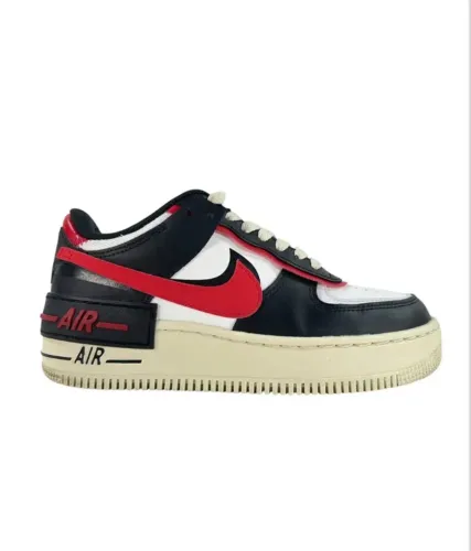 Tênis Nike Wmns Air Force 1 Shadow 'Black University Red' - Número 39
