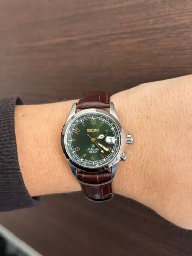 Relógio Seiko Alpinist SPB121