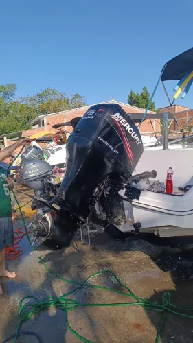 Vendo motor de popa Mercury 115 Hp 4 tempos 