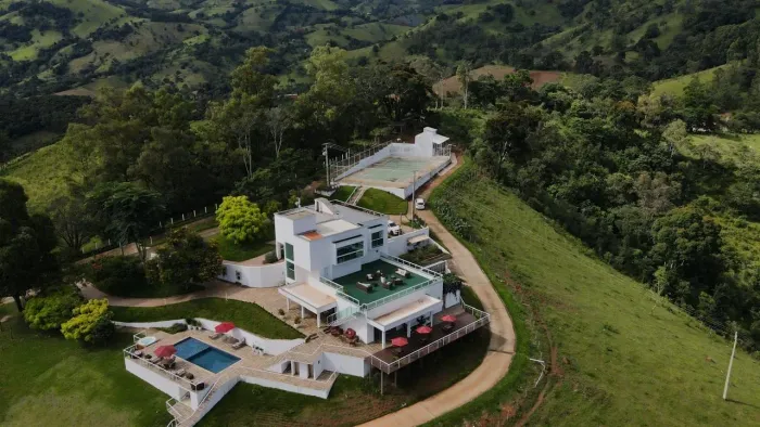 POUSADA À VENDA - UNIQUE ALTA VISTA - SERRA DA MANTIQUEIRA - CÓRREGO DO BOM JESUS/MG