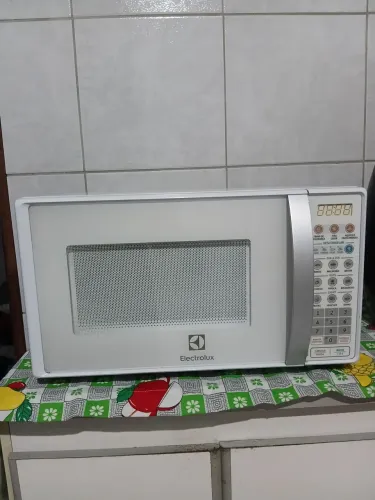 Micro-ondas Electrolux 20l seminovo funcionando 100%