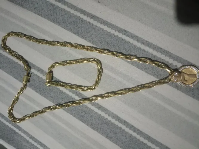 Cordão e pulseira moedas antigas