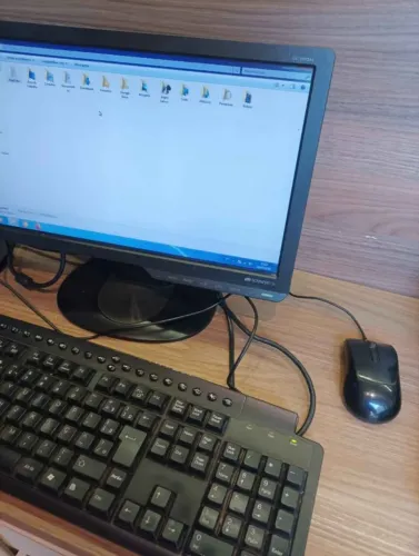 Computador Completo BenQ Intel/AMD - Perfeito para Uso Básico, Estudos e Comércio