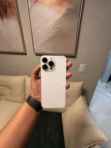 iPhone 16 Pro Max 256GB Branco Titânio - Impecáve