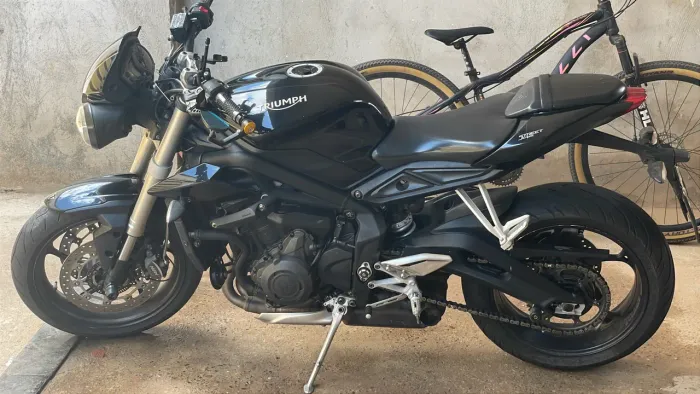 Street triple 765
