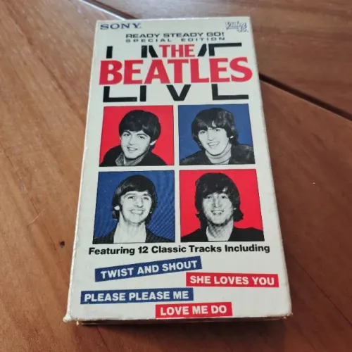 VHS The Beatles Live