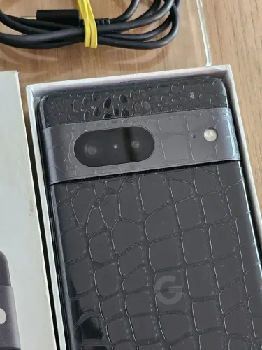 Pixel 7