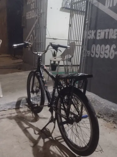 Bicicleta preparada para andar boua tem nada pra fazer tudu novo nela jante nova pneu novo