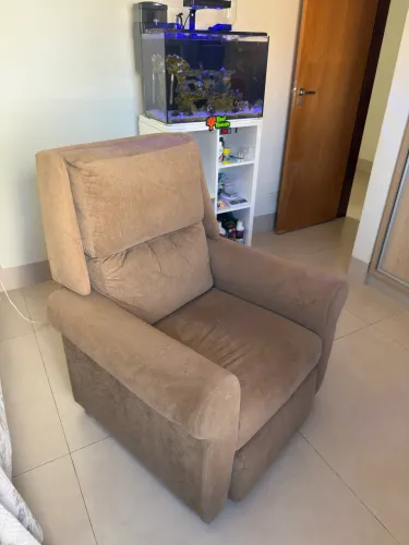 Poltrona reclinável