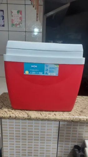 Cooler vermelho