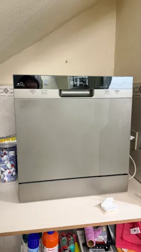 Máquina de lavar louças Electrolux 