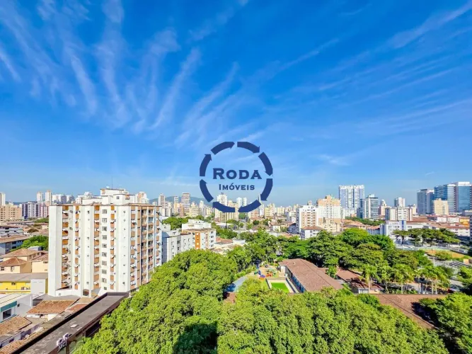Apartamento à Venda na Ponta da Praia em Santos | 2 Dormitórios, Sacada e Garagem Fechada