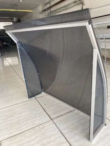 Proteção contra Sol e Chuva - Toldos