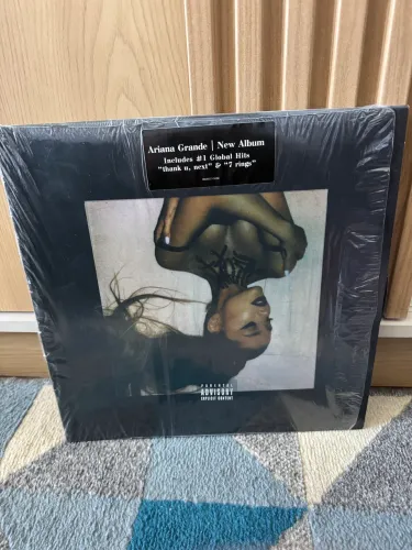 Vinil Ariana Grande Thank u, next (preto)