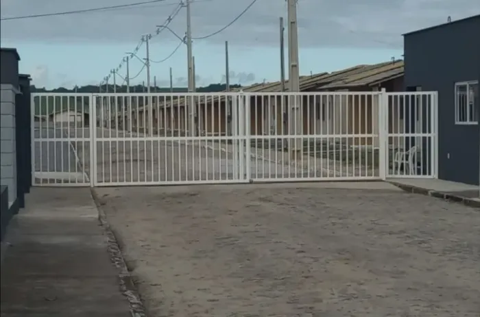 ALUGA-SE CASA NO PORTO GRANDE 1