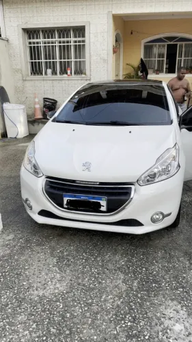 Peugeot 208 Griffe 1.6 Flex 16V 5P Aut. 2015