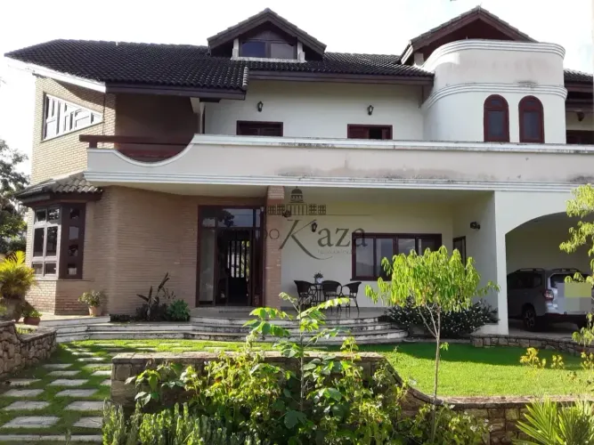 Casa para alugar com 5 quartos na Chácara Santa Rita - Caçapava - SP