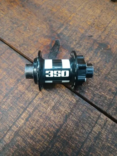 Cubo Dianteiro DT Swiss 20x110mm