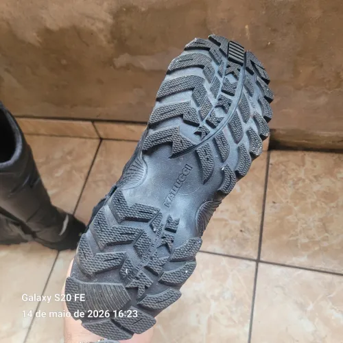 Botas