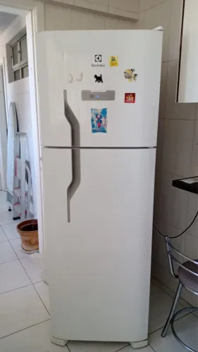 Refrigerador duplex Eletrolux defrost 380 litros