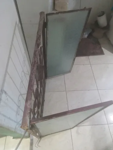 Vendo janela.