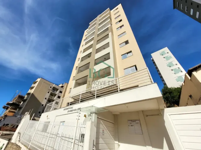 33893 - Residencial Florence - Apartamento espaçoso a venda no Centro em Poços de Caldas/M