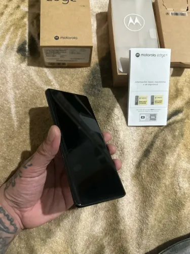 Motorola Edge 50 | Impecável | 1 Ano de Uso | Excelente Estado