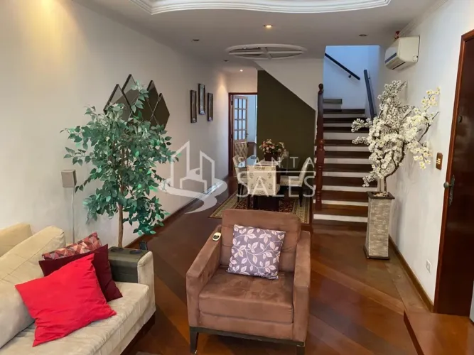 Casa para locação na Vila Nova Mazzei, São Paulo-SP: 3 quartos, 1 sala, 4 banheiros, 5 vag