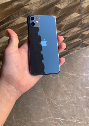 iPhone 11