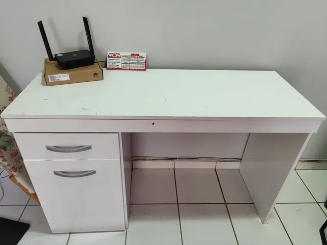 Escrivaninha MDF 
