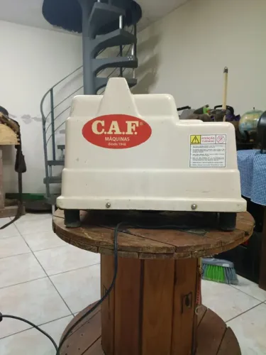 Máquina moer carne CAF - Boca 22 - 220v