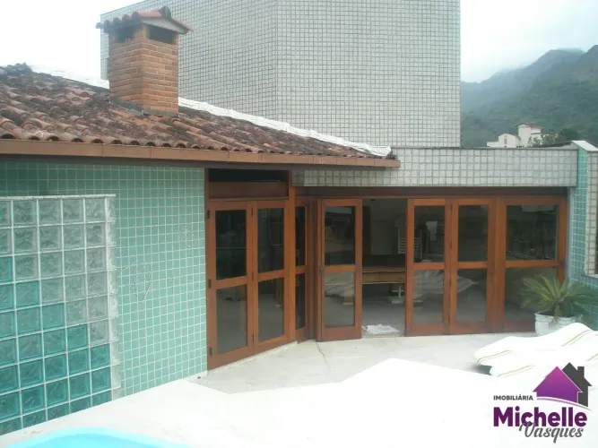 Cobertura para Venda em Teresópolis, ALTO, 3 dormitórios, 2 suítes, 5 banheiros, 2 vagas