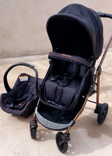 Carrinho para bebê bem conservado, marca galzerano modelo moises
