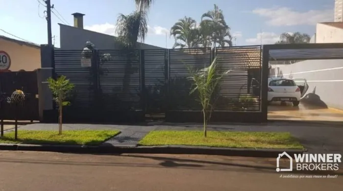 Casa com 4 dormitórios à venda, 200 m² por R$ 1.200.000,00 - Jardim Internorte - Maringá/P