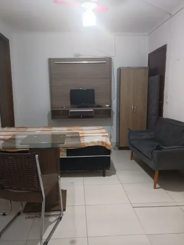 Suite para moça , próximo ao centro de Guarulhos , mobiliado incluso água e luz