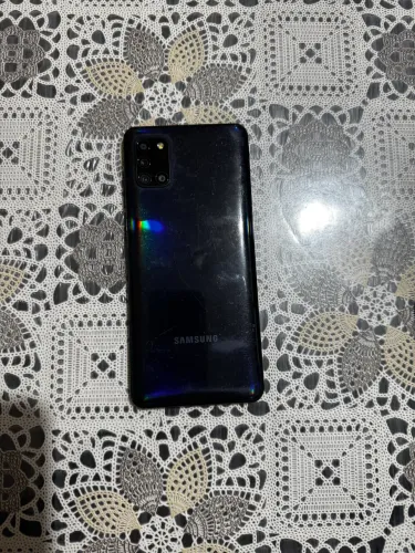     Galaxy A31 128GB Funcionando Normal + Tela Trincada (Ótimo Preço)