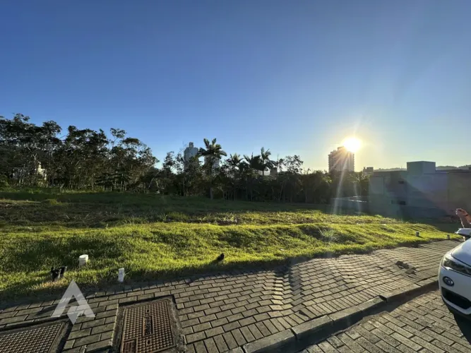 Terreno em condomínio fechado à venda por R$ 480.000,00 - Bairro Velha - Blumenau/SC