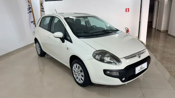 Fiat Punto Attractive 1.4 Fire Flex 8V 5P 2013