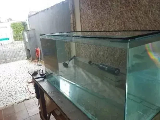 Aquário 200 litros