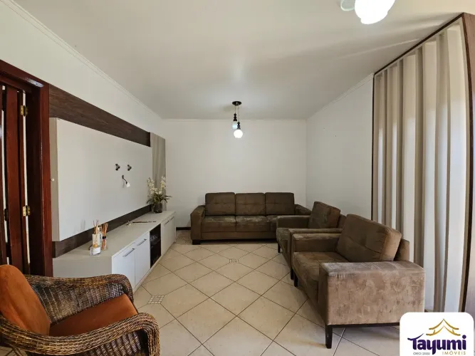 Locação: Imóvel de alto padrão em Higienópolis: Casa com 3 quartos, 1 suíte, 2 salas e 205