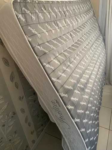CAMA KING SIZE UMAFLEX ITÁLIA