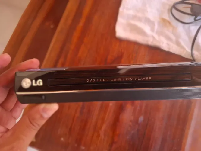 Dvd LG karokê DV 361 , não acompanha microfone