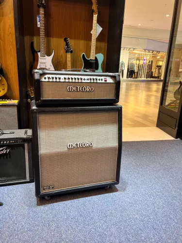 Meteoro Vector G200C + Caixa 4x12 - Potência e Timbre de Verdade!