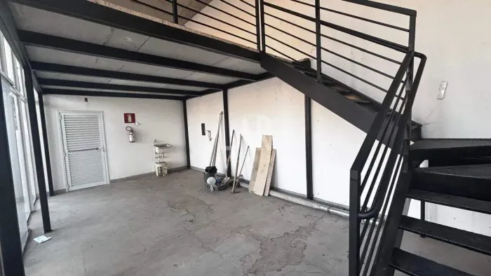 Loja de 60m² para locação no bairro Castelo/BH.